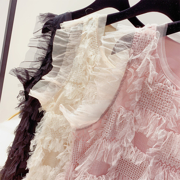 Дамска рокля с елемент тюл в три цвята