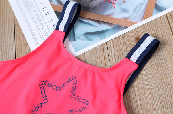 Modern, rózsaszín színű gyermek teljes fürdőruha lányoknak