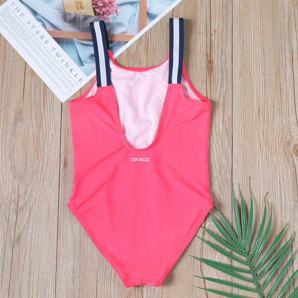 Modern, rózsaszín színű gyermek teljes fürdőruha lányoknak