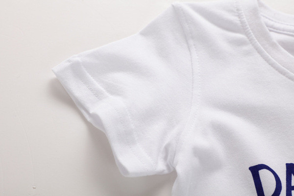 Tricou pentru copii alb cu aplicatie-pentru baieti