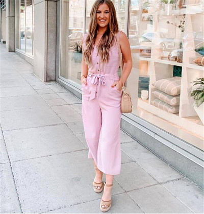 Salopetă casual de damă cu nasturi și curea roz