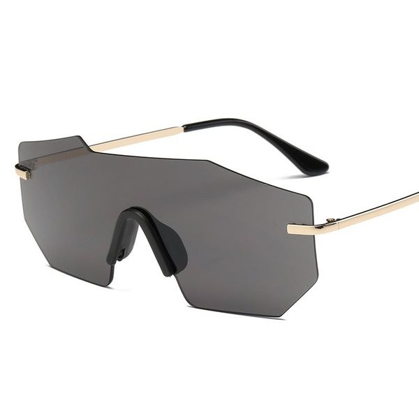 Model nou de ochelari de soare de dama in mai multe culori