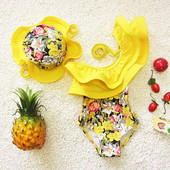 Costum de baie pentru copii costum intreg cu model floral in galben