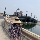 Широка дамска риза с лотос ръкав с флорален десен