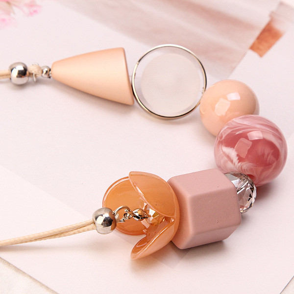 Colier de dama actual in trei culori