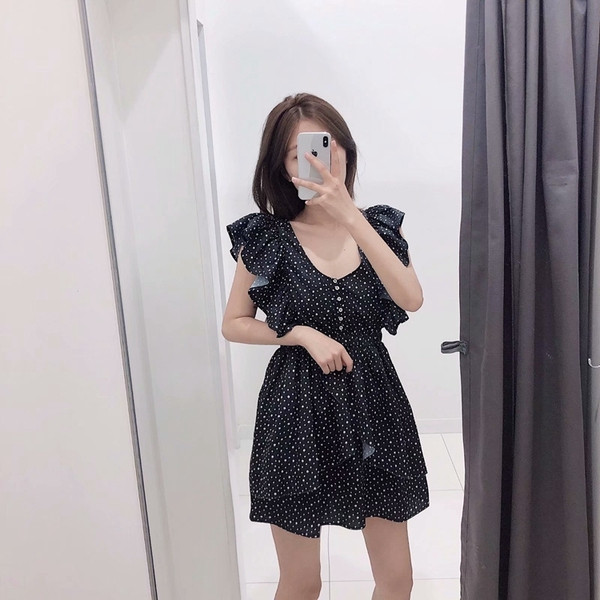 Női lezser rövid ruha széles ujjú fekete színben és mintával