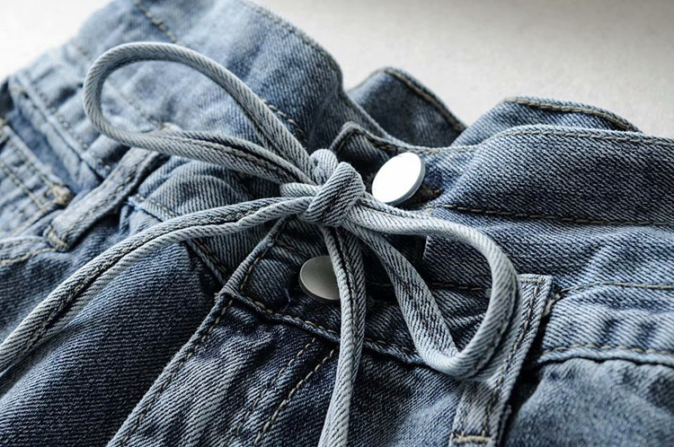 Blugi scurti de damă cu legături în talie în albastru