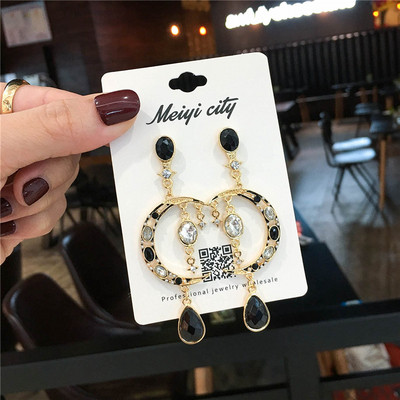 Cercei eleganti de dama cu pietre in negru