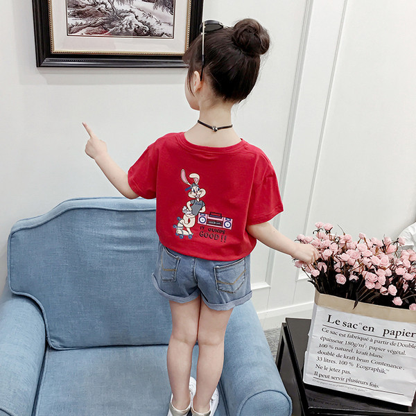 Lezser gyerekblúz lányoknak, rövid ujjú rátéttel, három színben