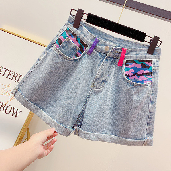 Pantaloni scurți de damă cu talie înaltă