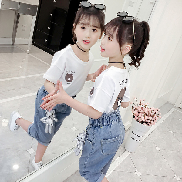 Tricou pentru copii modern cu aplicație și mâneci scurte în trei culori