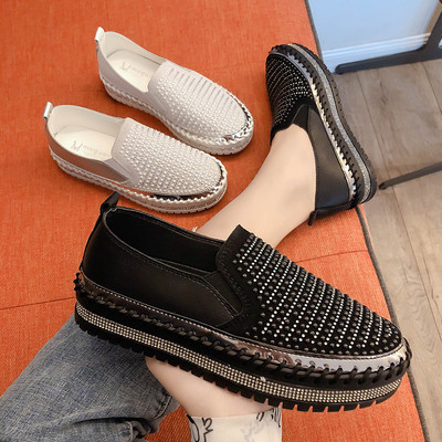 Ежедневни дамски обувки с камъни в сребрист и черен цвят