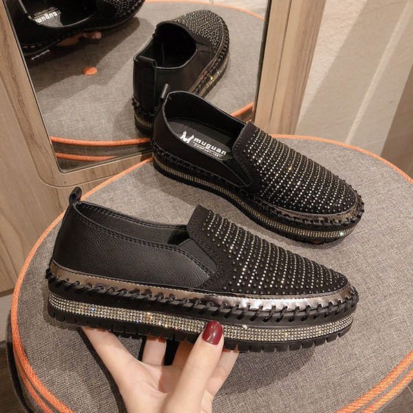 Alkalmi női cipő kövekkel ezüst és fekete színben