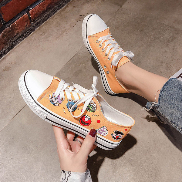 Tenisi casual dama cu aplicatie colorata si cravate in trei culori