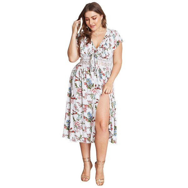 Rochie casual de dama cu maneci scurte si decolteu in V cu motiv floral in alb