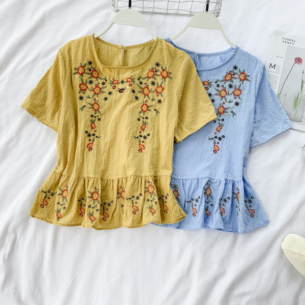 Bluza casual dama cu decolteu O in mai multe culori cu broderie