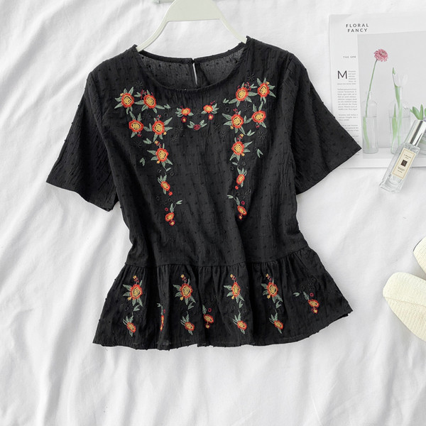 Bluza casual dama cu decolteu O in mai multe culori cu broderie