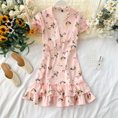 Rózsaszín és virágmintás rövid ujjú női ruha