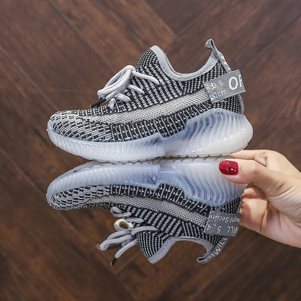 Gyermek tornacipő fiúknak és lányoknak két színben