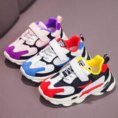 Adidași moderni pentru copii în trei culori pentru fete și băieți