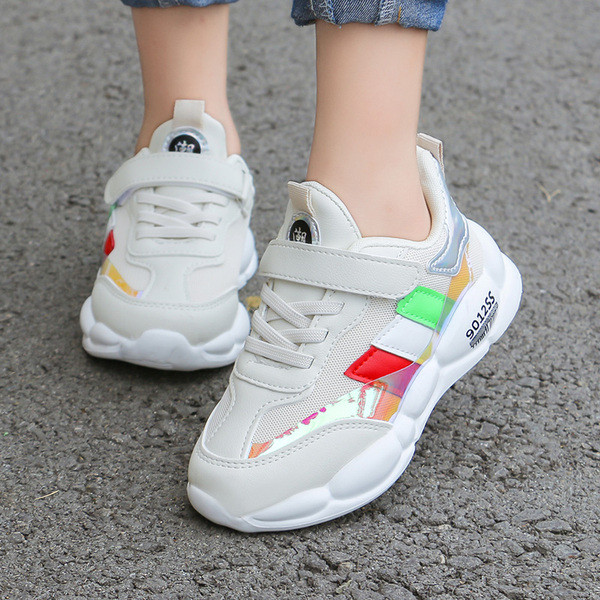 Model nou de adidasi copii in doua culori - pentru fete