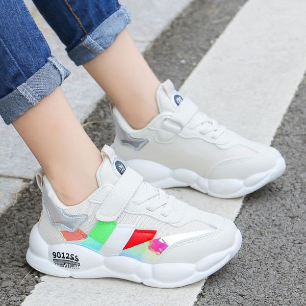 Model nou de adidasi copii in doua culori - pentru fete