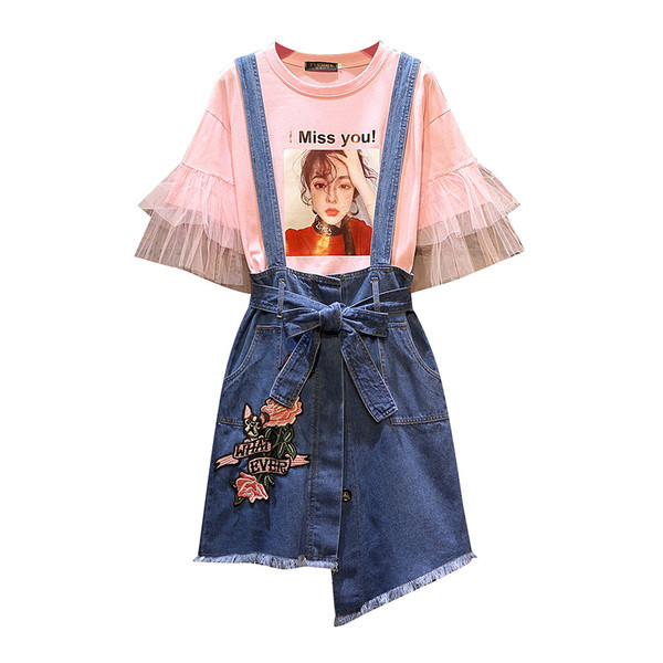 Set elegant de dama din doua parti cu broderie si panglica