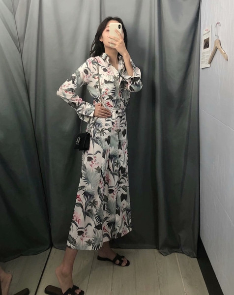 Rochie lunga casual cu guler clasic si nasturi cu model floral