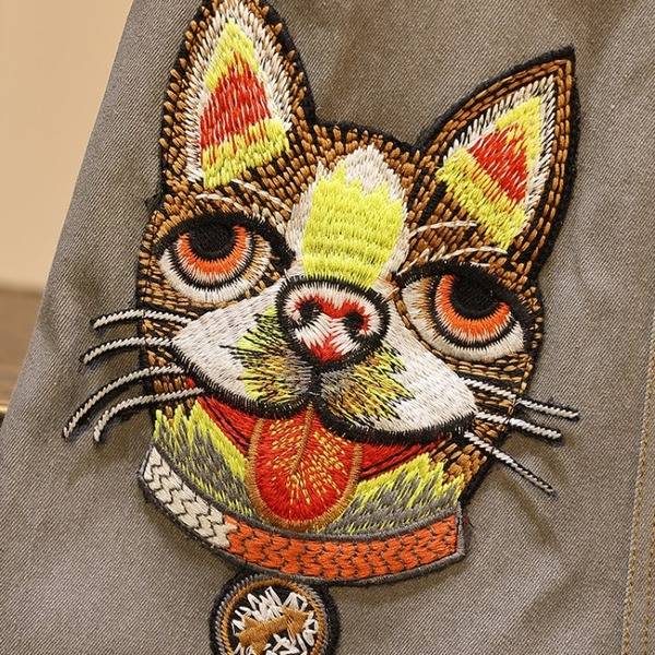 Set de dama zilnic din doua parti cu broderie si aplicatie colorata