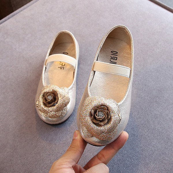 Pantofi eleganti pentru copii pentru fete in trei culori cu element 3D