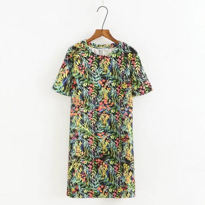 Rochie scurtă simplă, cu mâneci scurte și imprimeu floral