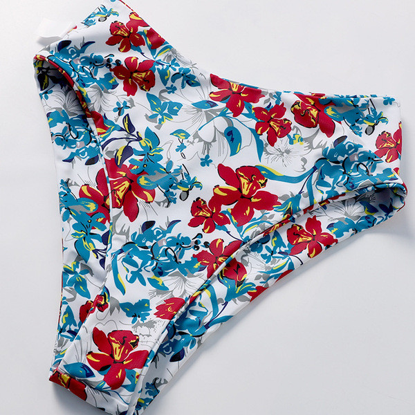 Модерен бански костюм с една презрамка във флорален десен 