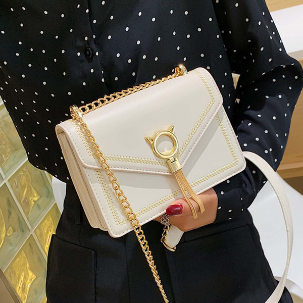 Geanta de dama moderna cu decor metalic in mai multe culori