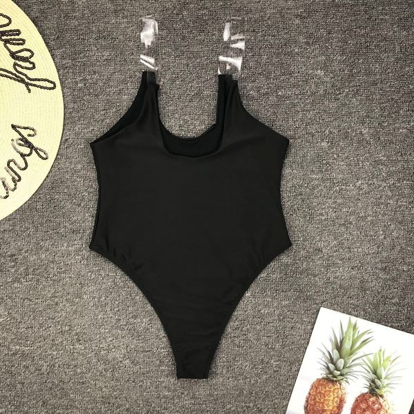 Costum de baie complet elegant, cu bretele din silicon de culoare neagră