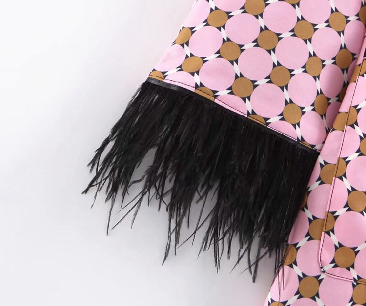 Geaca de dama moderna cu cravata in talie si franjuri pe maneci