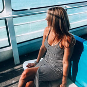 Rochie casual de dama cu nasturi si bretele subtiri