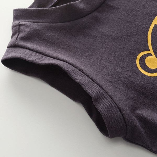 Maieu pentru copii pentru baieti - de culoare neagra cu aplicatie