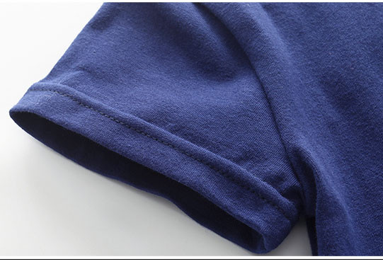 Tricou casual pentru copii cu aplicatie colorata pentru baieti