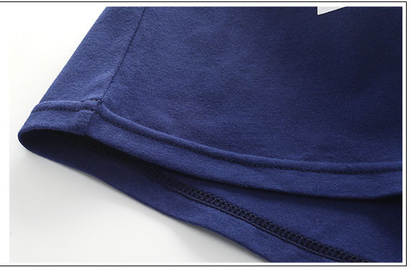 Tricou casual pentru copii cu aplicatie colorata pentru baieti