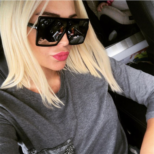 Model NOU de ochelari de soare de dama cu forma patrata in mai multe culori