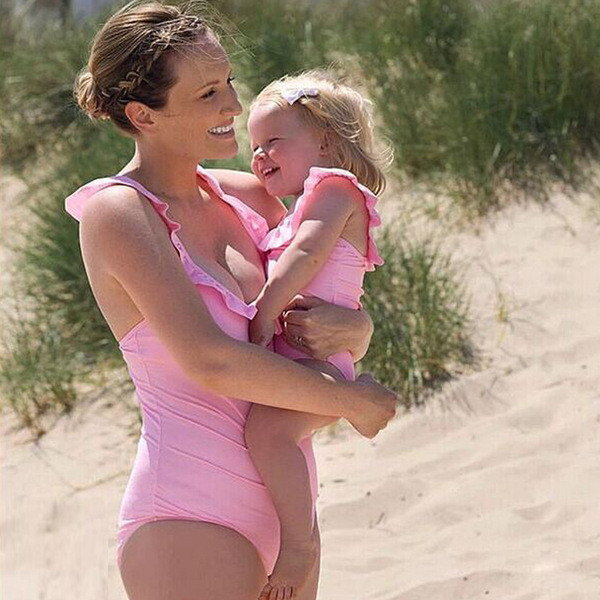 Costum de baie elegant pentru mama sau fiica in galben si roz