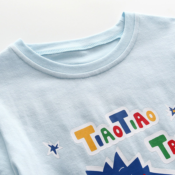 Tricou pentru copii cu aplicatie colorata - pentru baieti