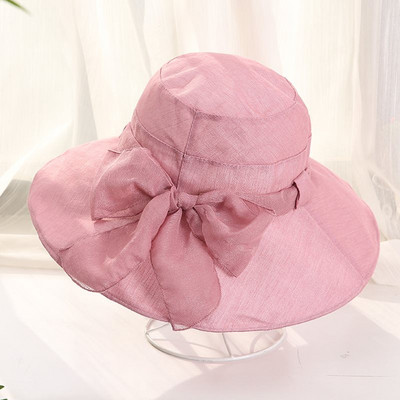 Дамска шапка в четири цвята с панделка