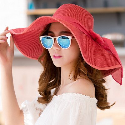 Дамска шапка с панделка в няколко различни цвята