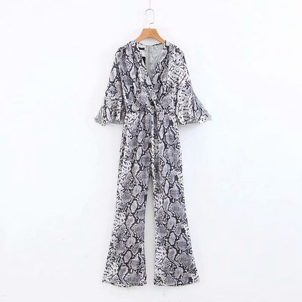 Salopetă de damă cu decolteu în V și mâneci lotus cu model animal