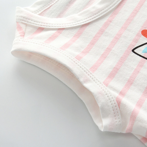 Top cu dungi pentru copii cu aplicație pentru fete