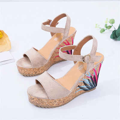 Sandale de dama moderne pe platforma colorata