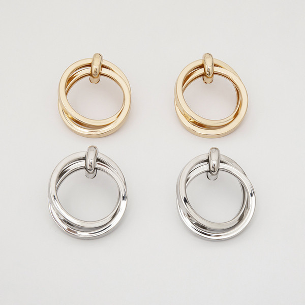 Stílusos női fülbevaló kerek formában - arany és ezüst