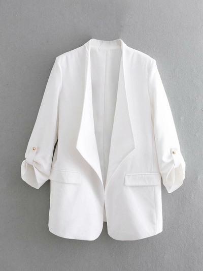 Geaca de dama sport-elegant in trei culori