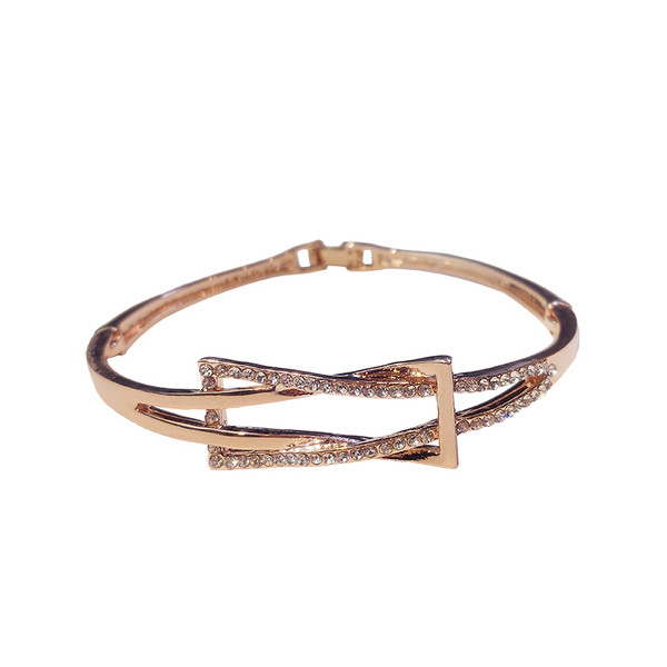 Bratara de dama actuala cu pietre in doua culori